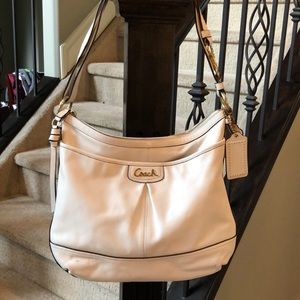 Coach authentic all leather cream purse crossbody
